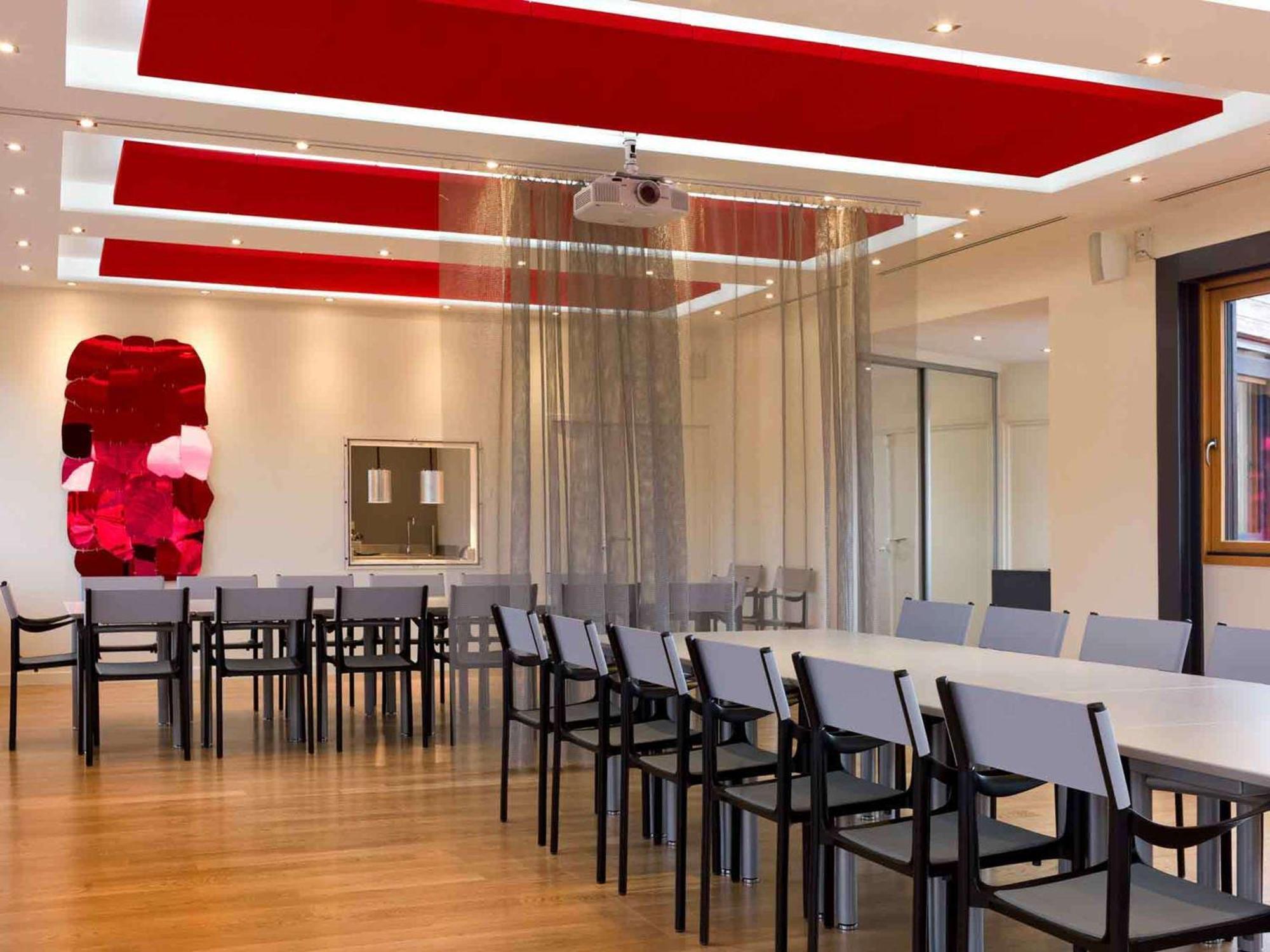 Ibis Styles Le Puy En Velay Hotell Exteriör bild