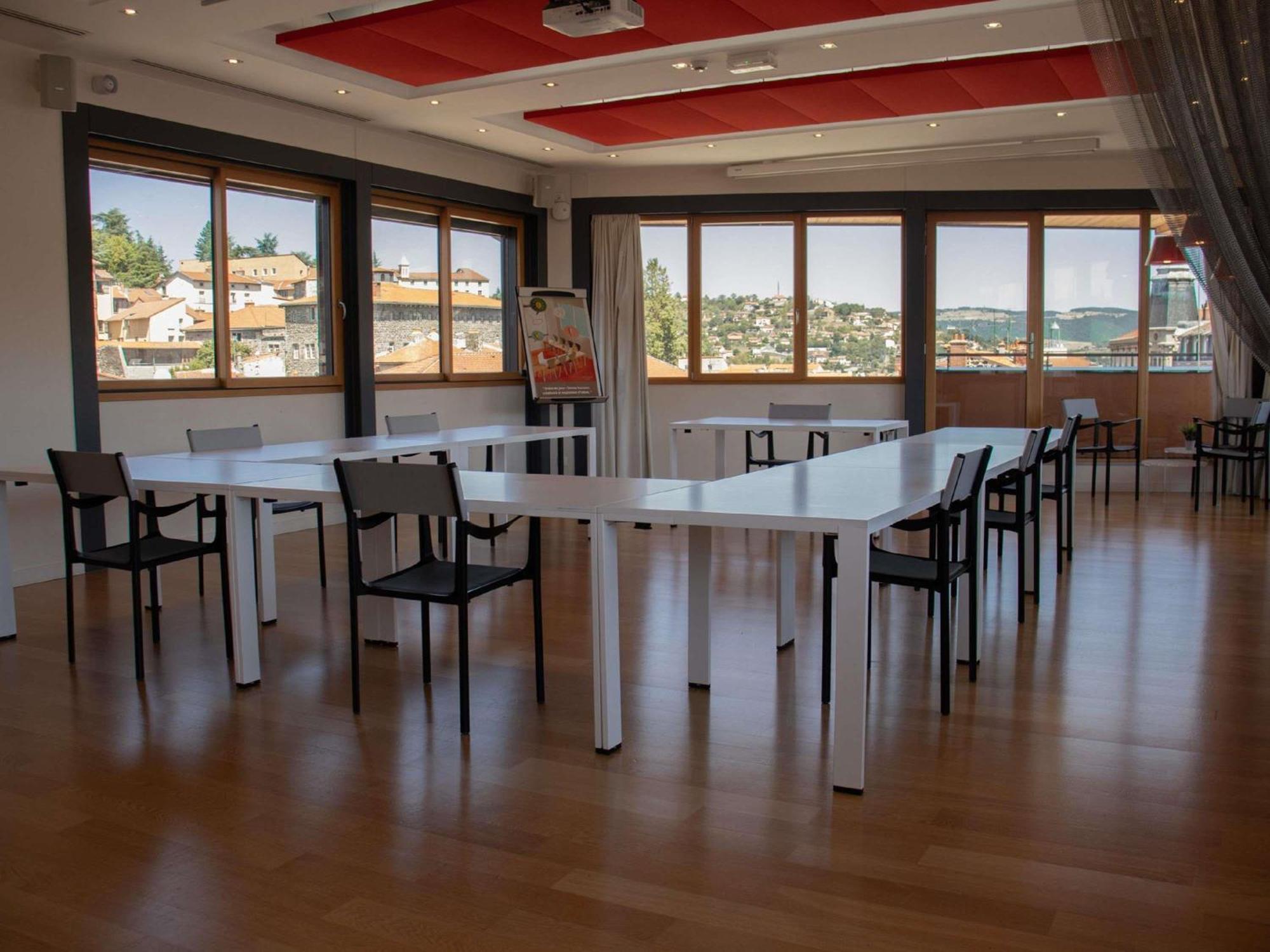 Ibis Styles Le Puy En Velay Hotell Exteriör bild
